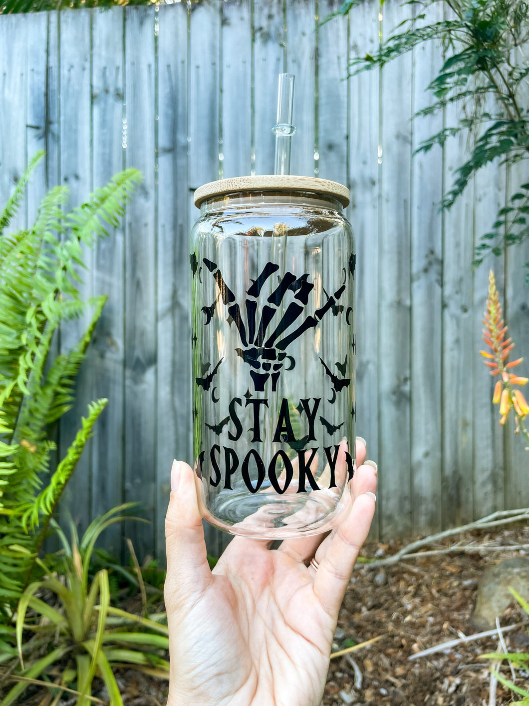 Stay Spooky Can Glass